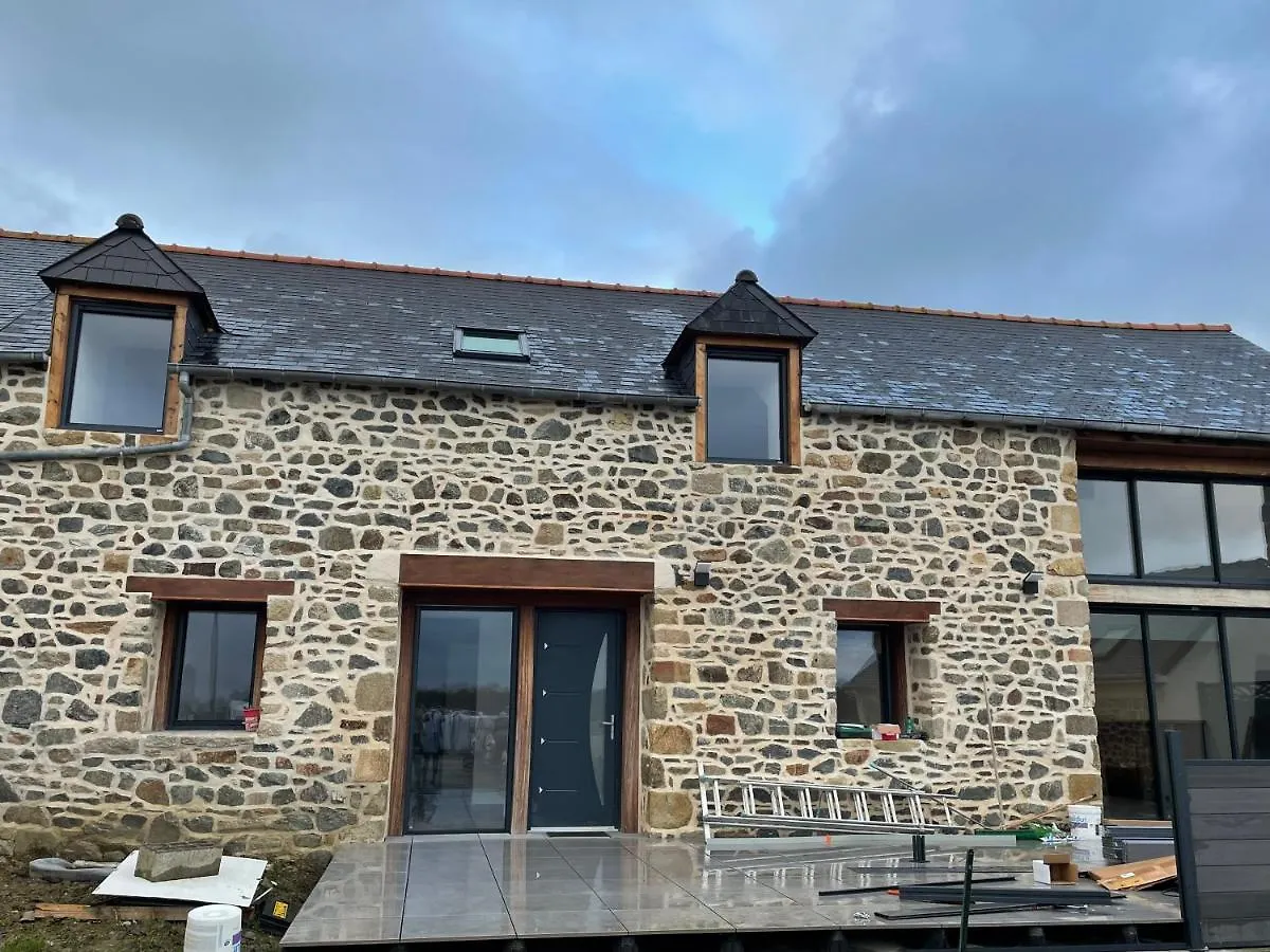 Magnifique Corps De Ferme Renove Avec Jacuzzi Villa Hillion France