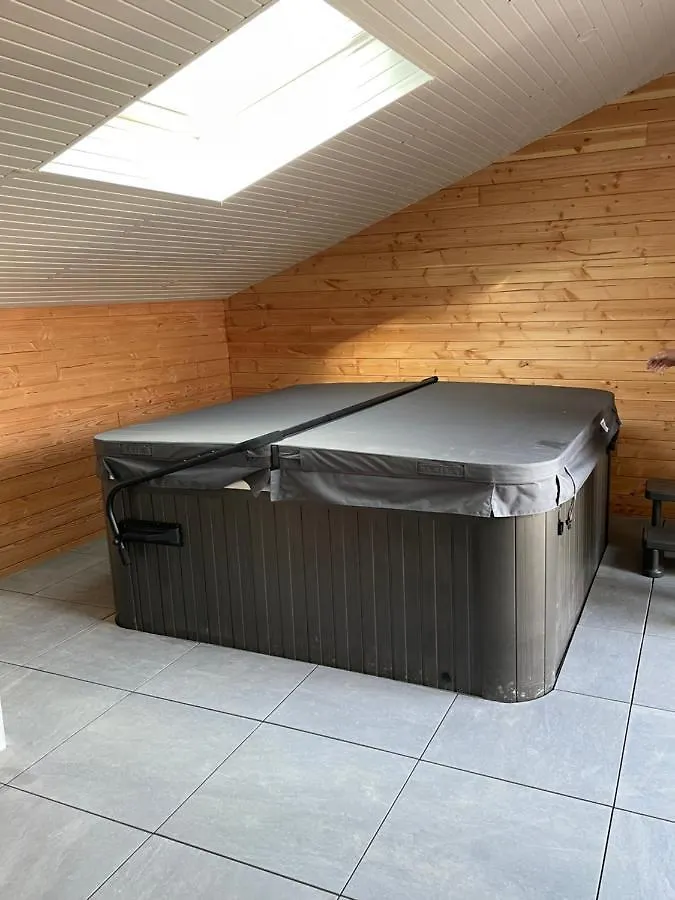 Magnifique Corps De Ferme Renove Avec Jacuzzi Villa Hillion